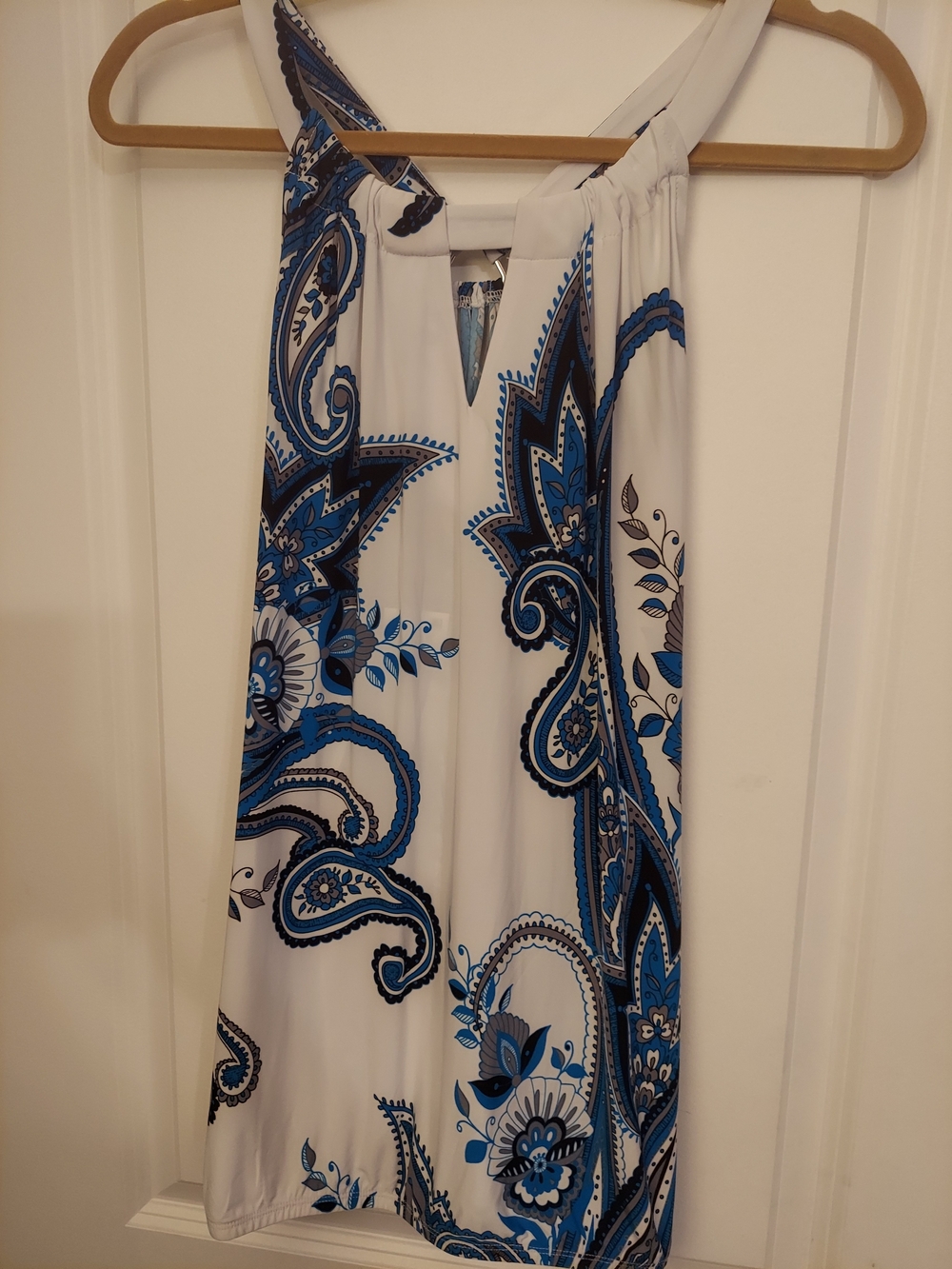 INC International Concepts White Halter Top with Blue Paisley Print. XL. NWT.